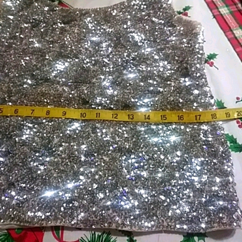 SALE. VINTAGE sequin top - Picture 7 of 8